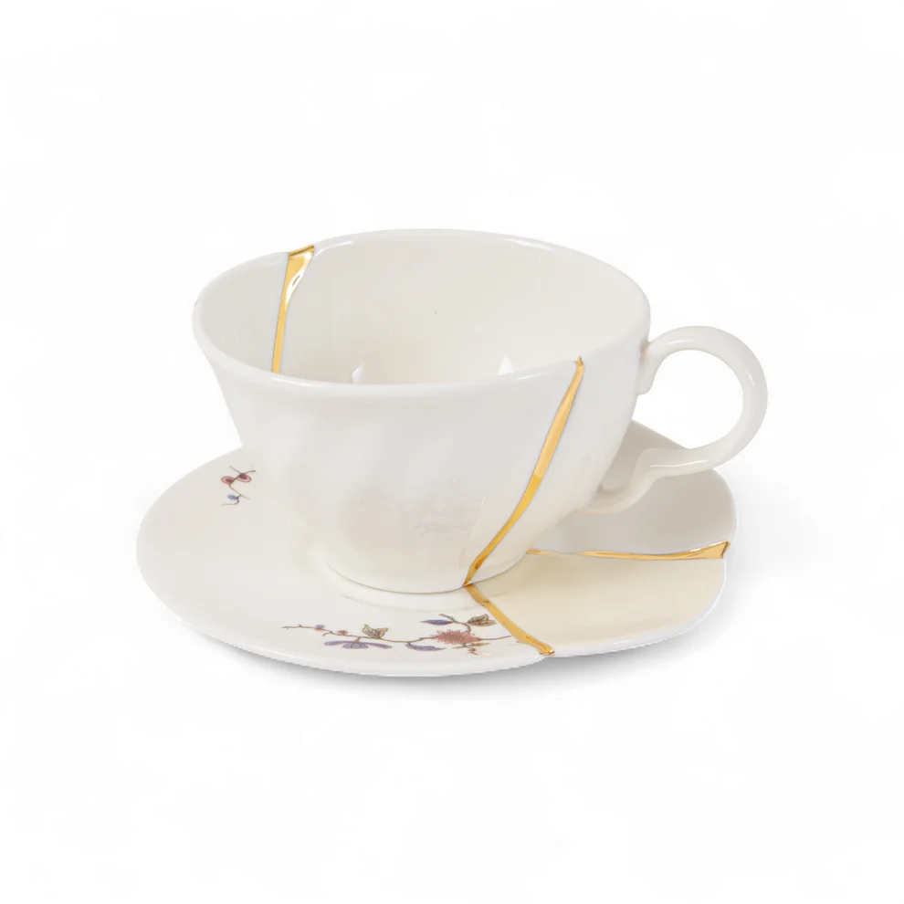 SET DA TE CON TAZZA E PIATTINO IN 
PORCELLANA E ORO "KINTSUGI" n.2