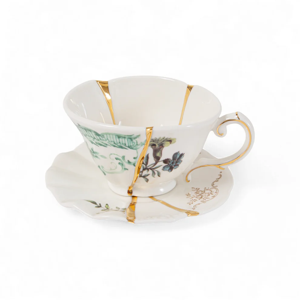SET DA TE CON TAZZA E PIATTINO IN 
PORCELLANA E ORO "KINTSUGI" n.3