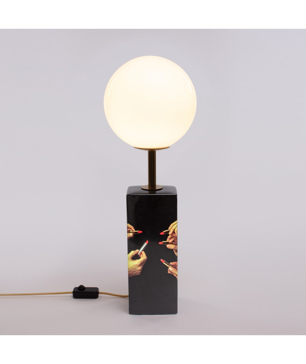 LAMPADA DA TAVOLO A LED IN PORCELLANA "TP" Cm.24 h.70-LIPSTICKS