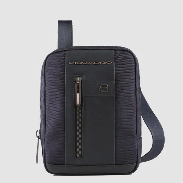 Piquadro Borsello Uomo Porta iPad Mini in Nylon Riciclato e Pelle con RFID e Tasca AirPods | CA3084BR2