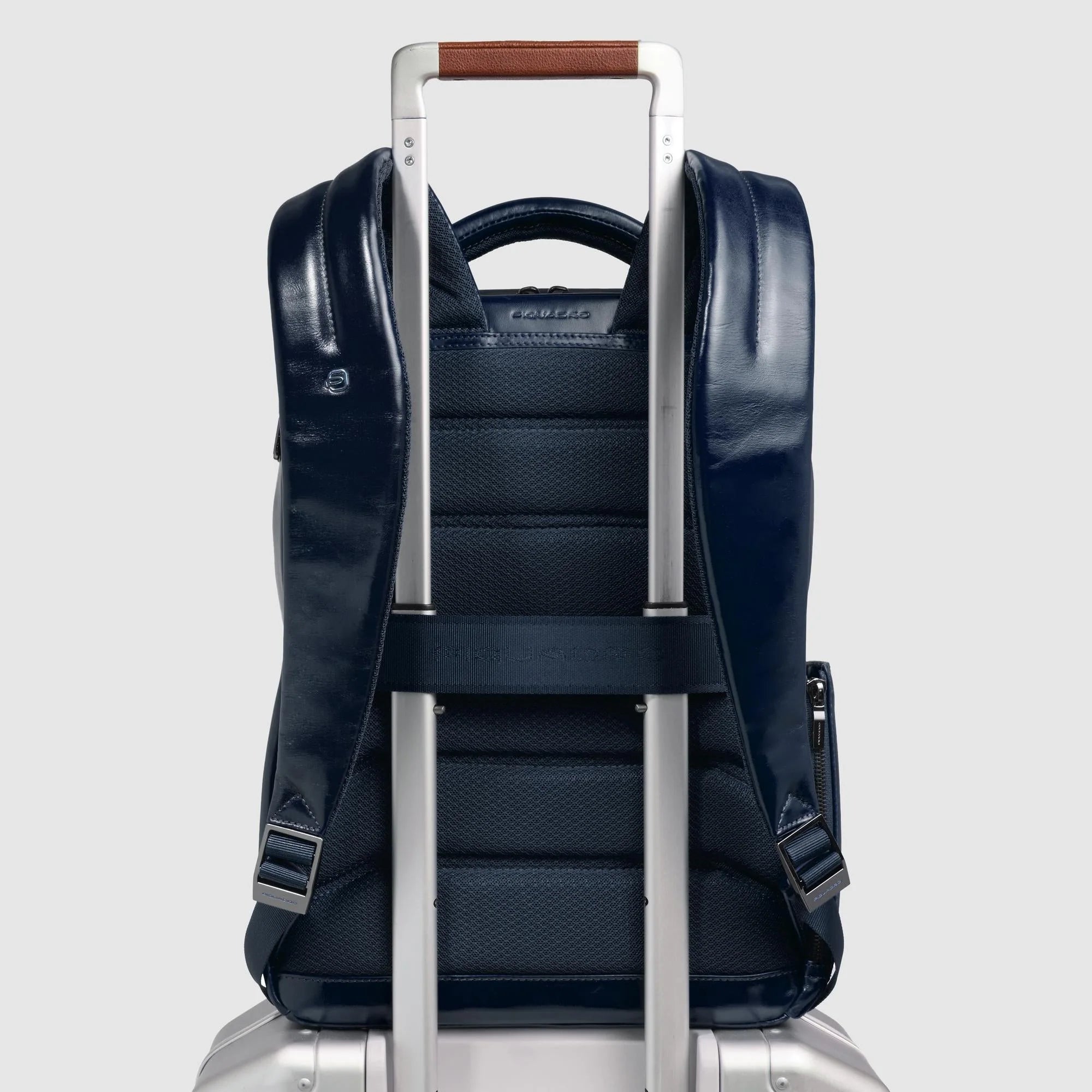 Piquadro Zaino da Viaggio Fast-Check in Pelle Porta PC 14" e iPad® Personalizzabile | CA6858B2