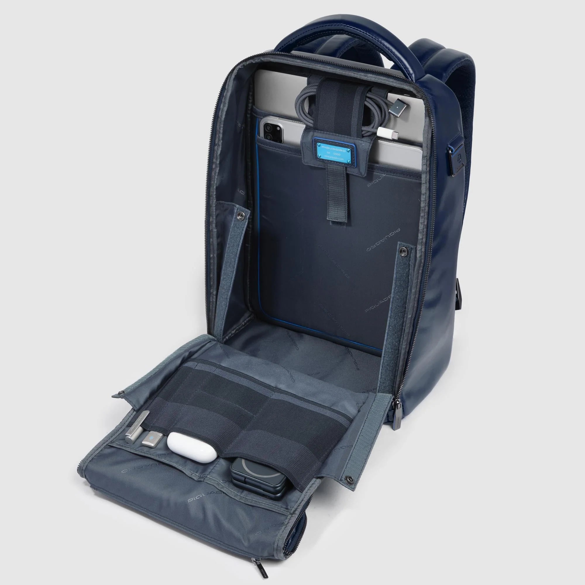 Piquadro Zaino da Viaggio Fast-Check in Pelle Porta PC 14" e iPad® Personalizzabile | CA6858B2