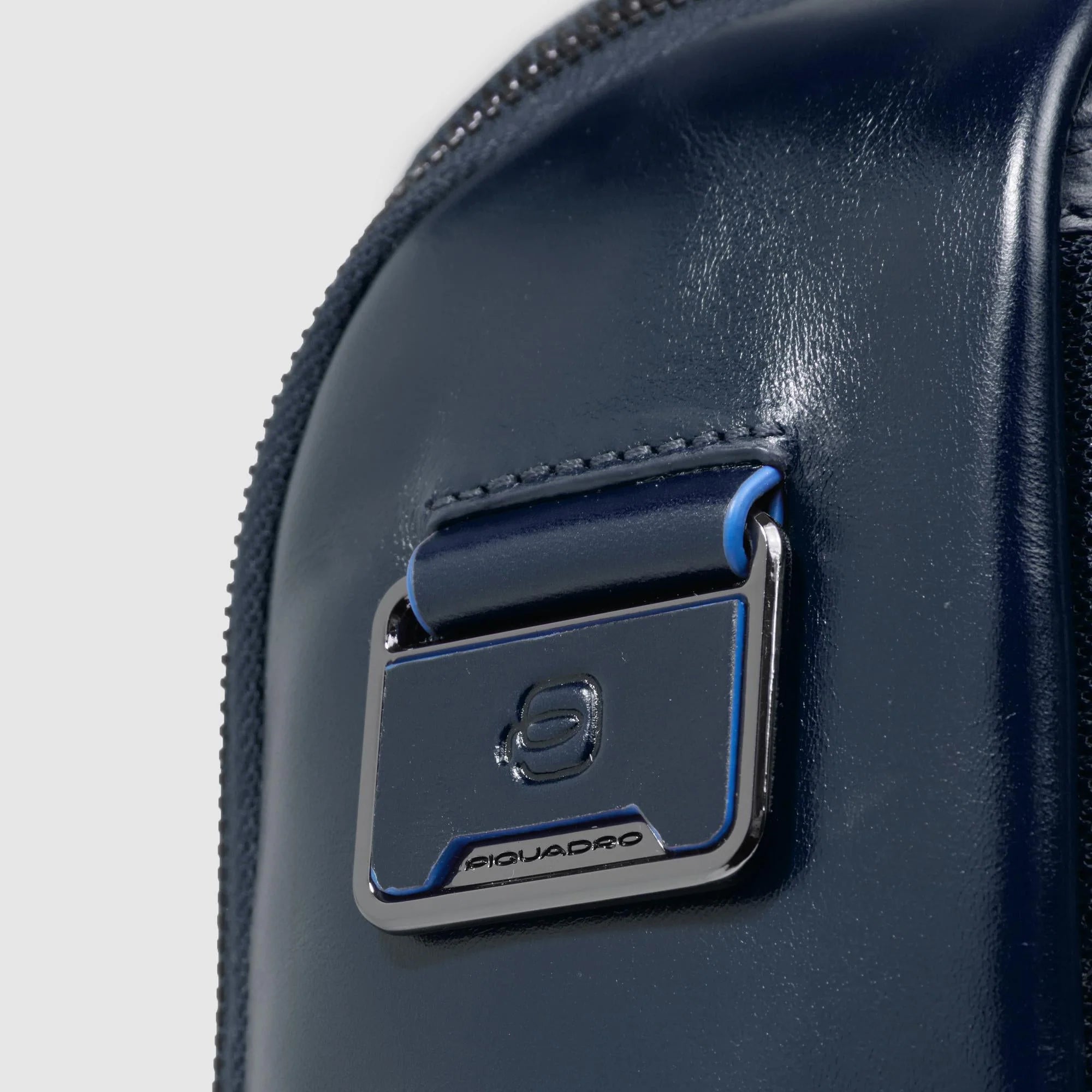 Piquadro Zaino da Viaggio Fast-Check in Pelle Porta PC 14" e iPad® Personalizzabile | CA6858B2