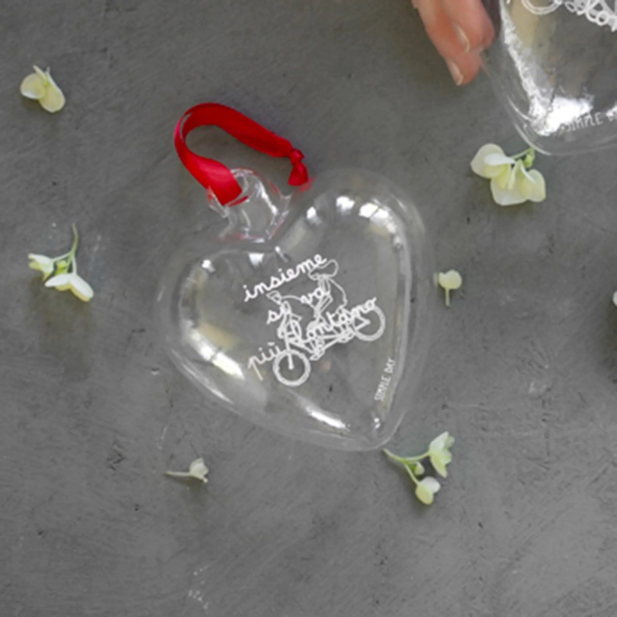 Simple Day Pallina a Cuore in Vetro Borosilicato 11 cm - Insieme si va più lontano