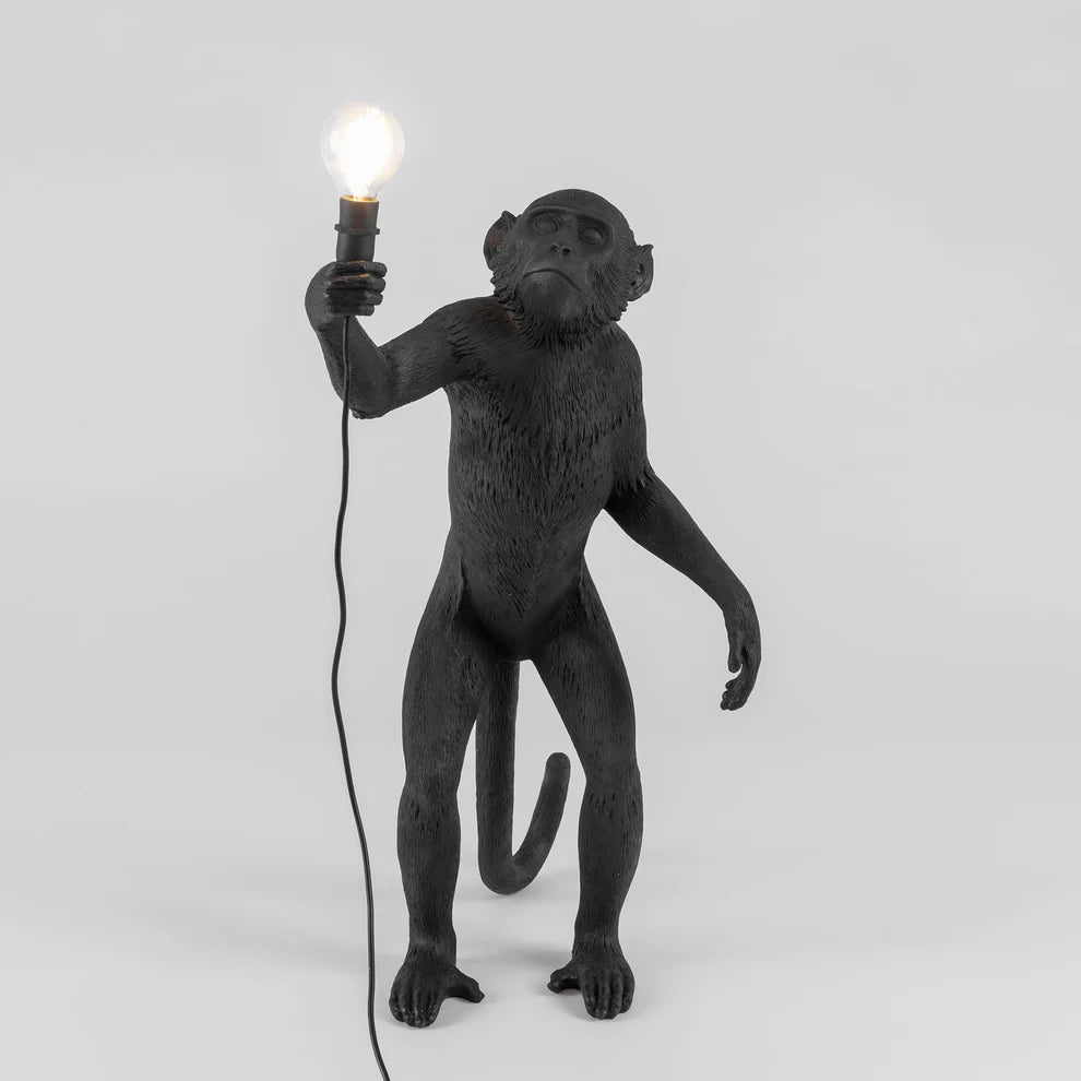 Seletti LAMPADA IN RESINA "MONKEY LAMP-OUTDOOR-BLACK" IN PIEDI