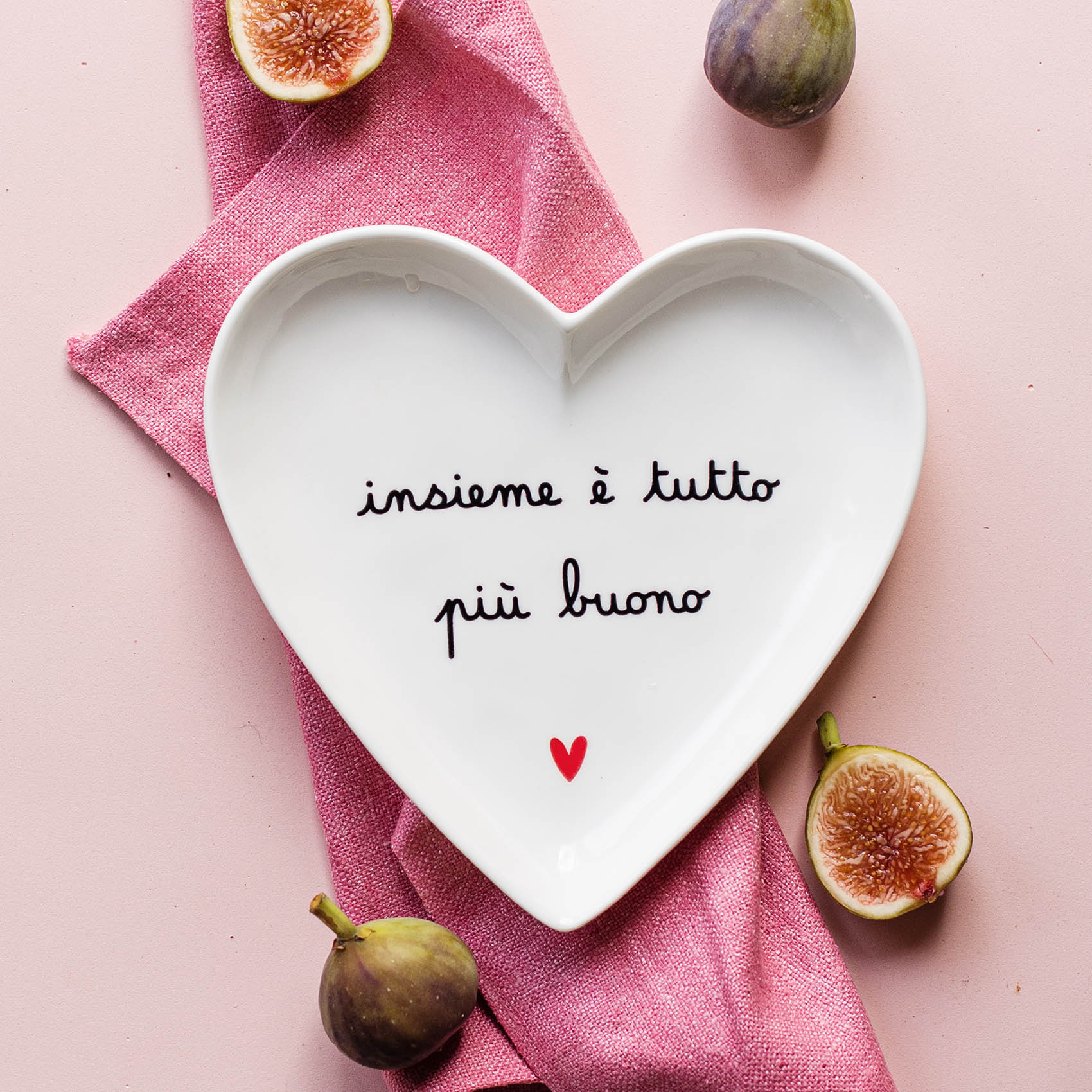 SIMPLE DAY SET 2 PIATTI CUORE 18CM INSIEME E' TUTTO PIU' BUONO