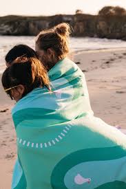 TRIXIE - Quut PlayTowel XL Safari | Telo Mare e Tappeto Gioco 2-in-1