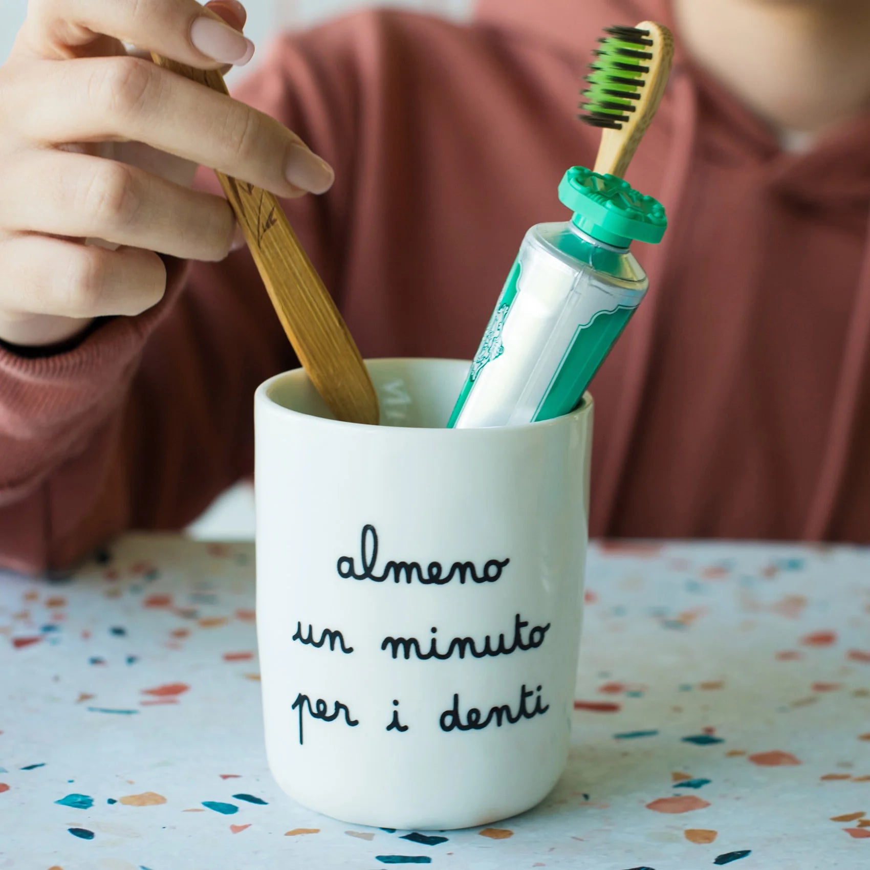 SIMPLE DAY Portaspazzolino in Gres "Almeno un minuto" | Design Italiano