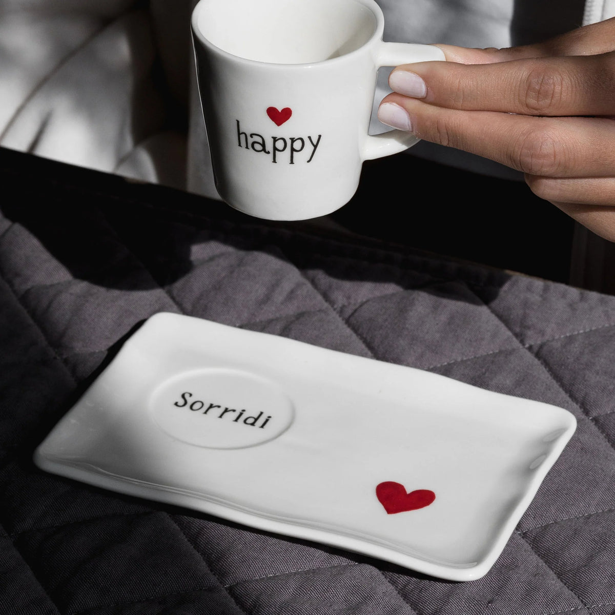 Simple Day Set 2 piattini per tazze espresso Sorridi con cuore rosso 15 × 10 cm